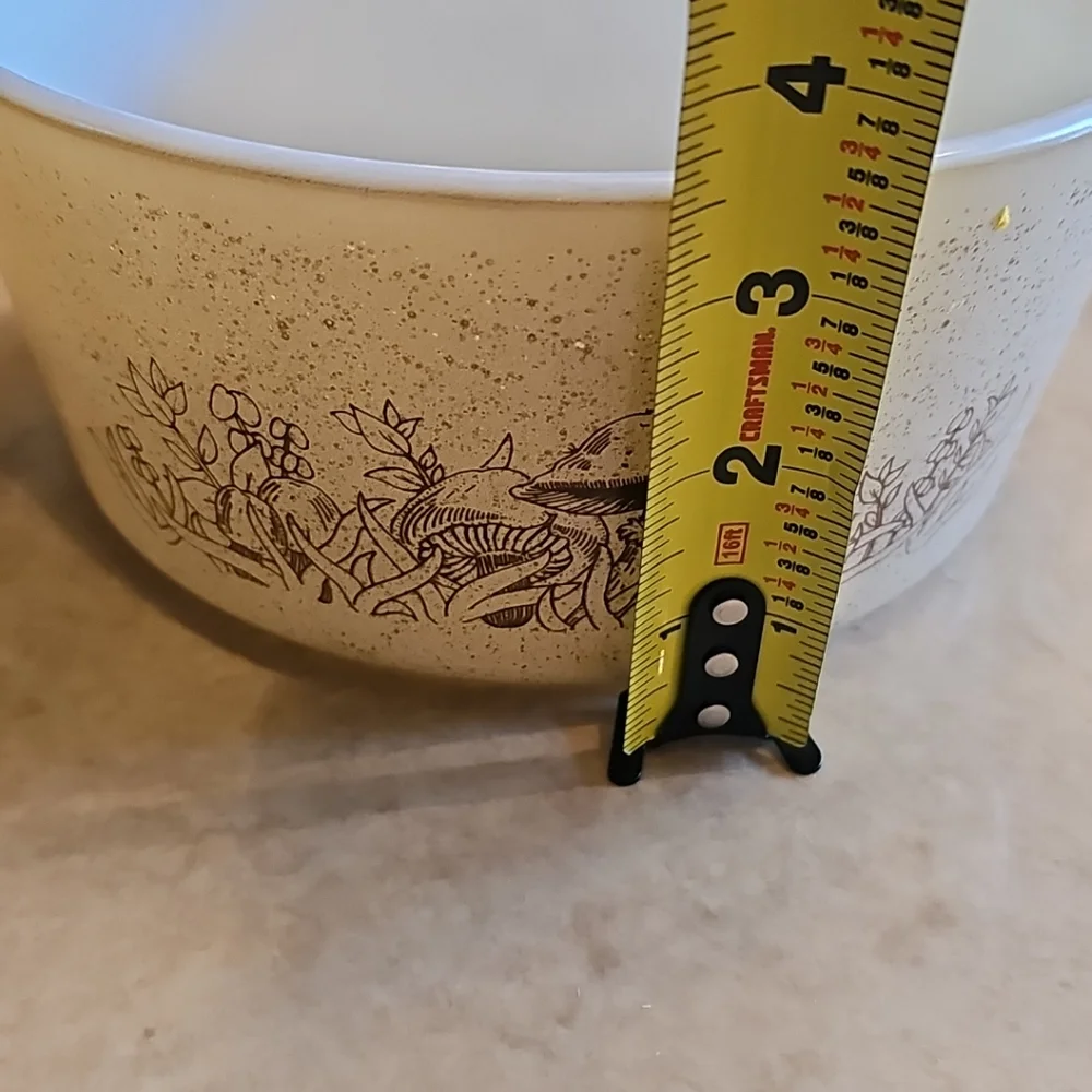 **Vintage Pyrex Forest Fancies Casserole dish, model 474-B** - Picture 5 of 7